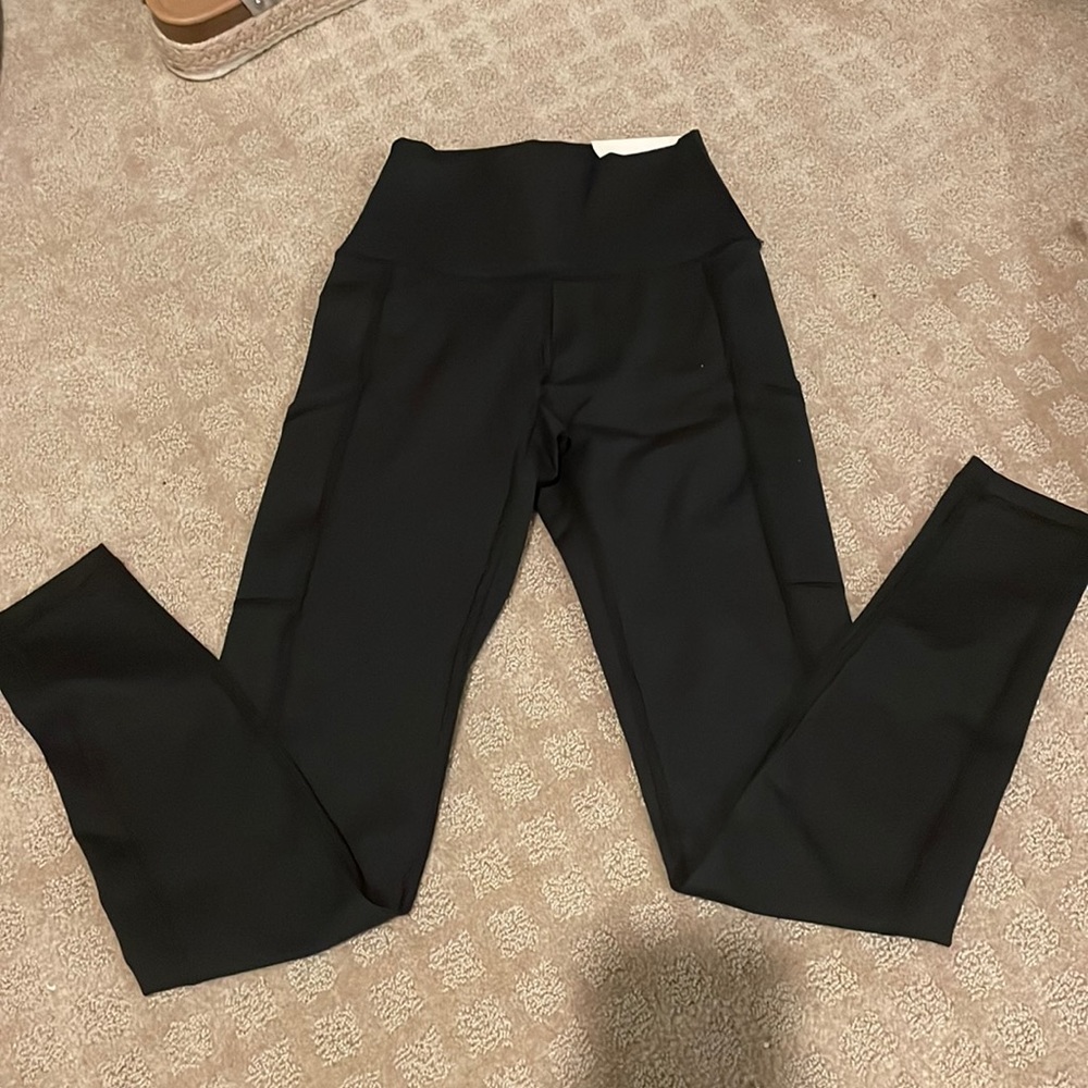 black offline hugger leggings